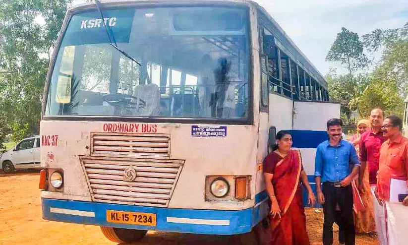 തൃപ്രങ്ങോട്ട് സ്ത്രീകൾക്കും കുട്ടികൾക്കും സൗജന്യ കെ.എസ്.ആർ.ടി.സി യാത്ര തൃപ്രങ്ങോട്ട് സ്ത്രീകൾക്കും കുട്ടികൾക്കും സൗജന്യ കെ.എസ്.ആർ.ടി.സി യാത്ര