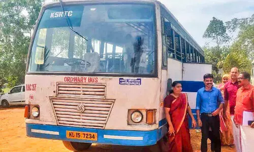 തൃ​പ്ര​ങ്ങോ​ട്ട് സ്ത്രീ​ക​ൾ​ക്കും കു​ട്ടി​ക​ൾ​ക്കും സൗ​ജ​ന്യ കെ.​എ​സ്.​ആ​ർ.​ടി.​സി യാ​ത്ര