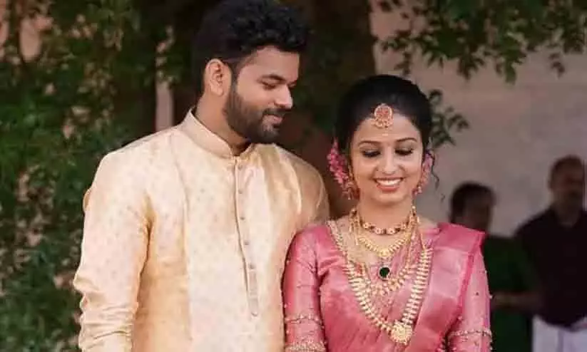 Woman commits suicide in malappuram after being harassed over dowry Woman commits suicide in malappuram after being harassed over dowry