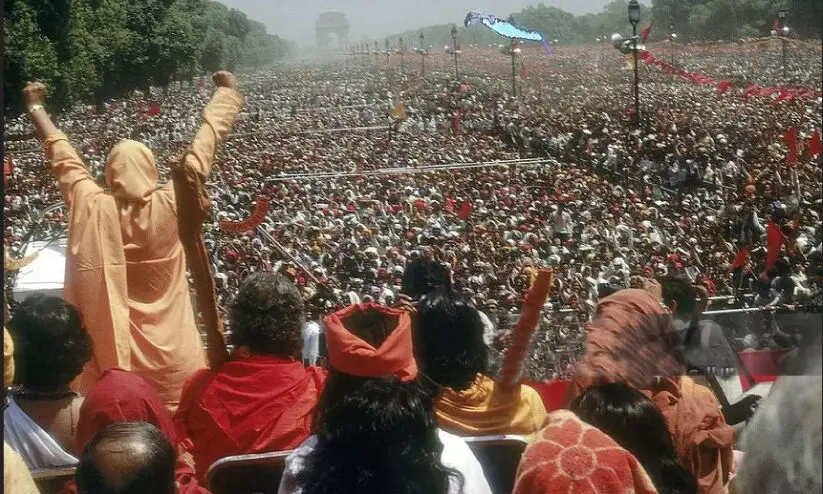 അ​പ​ര​വി​ദ്വേ​ഷം പു​ര​സ്ക​രി​ക്ക​പ്പെ​ടു​ന്ന റി​പ്പ​ബ്ലി​ക്