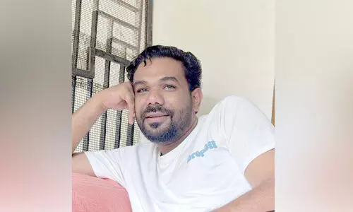 താ​മ​സ​ക്കെ​ട്ടി​ട​ത്തി​ൽ​നി​ന്ന്​ വീ​ണ് മ​ല​യാ​ളി യു​വാ​വ്​ മ​രി​ച്ചു