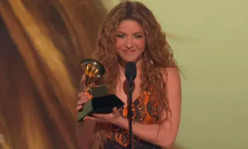 ഗ്രാമി അവാർഡുകൾ പ്രഖ്യാപിച്ചു; പുരസ്കാരം യു.എസിലെ കുടിയേറ്റ സഹോദരങ്ങൾക്ക് സമർപ്പിച്ച് ഷക്കീറ