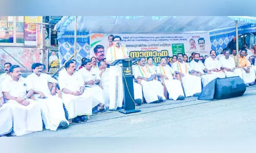 ന​വീ​ൻ ബാ​ബു​വി​ന്‍റെ മ​ര​ണ​ം: ക​മ്യൂ​ണി​സ്റ്റ് പാ​ർ​ട്ടി​ക്കാ​ർ​ക്കു​പോ​ലും കാ​ട്ടു​നീ​തി​ -മാ​ത്യു കു​ഴ​ൽ​നാ​ട​ൻ എം.​എ​ൽ.​എ