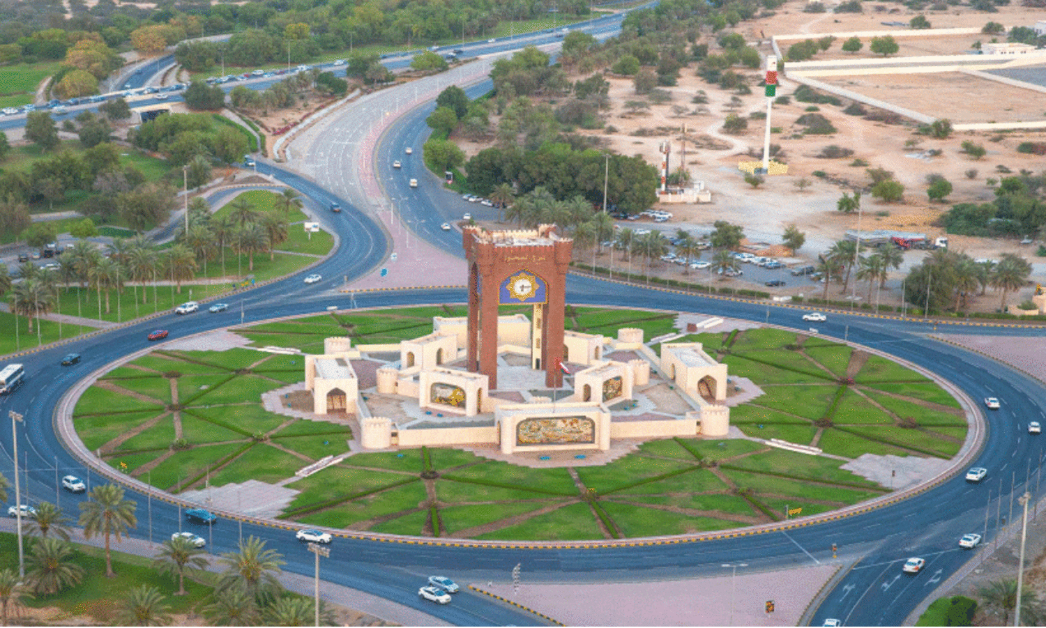 Burj Al Sahwa Round about