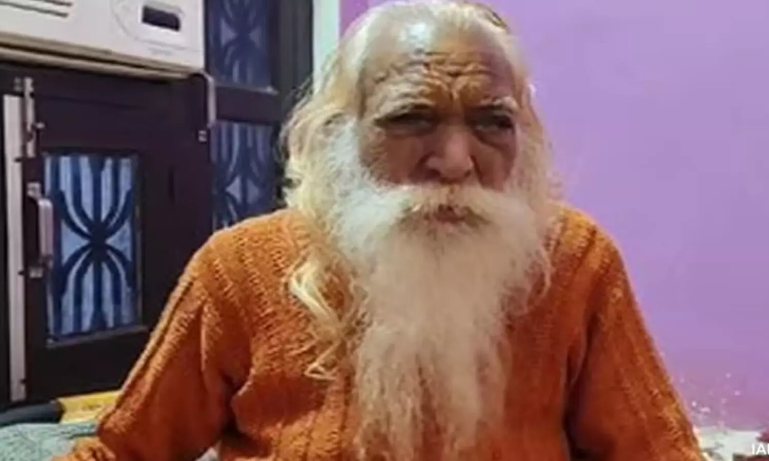 അയോധ്യ രാമക്ഷേത്രത്തിലെ മുഖ്യ പൂജാരി ഗുരുതരാവസ്ഥയിൽ