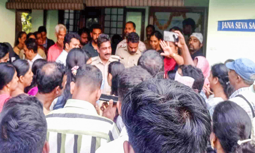 സൗജന്യ നിരക്കിൽ ഇരുചക്ര വാഹനം;   പറവൂരിൽ കിട്ടാനുള്ളത്​ 2200 പേർക്ക്