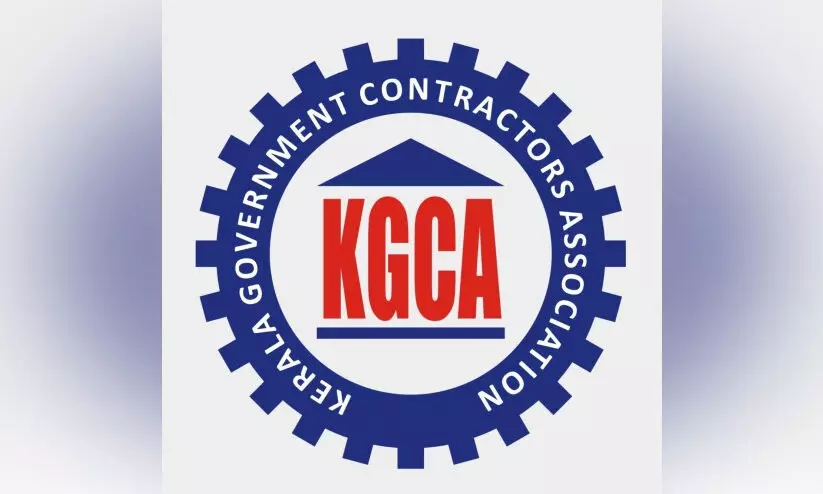 ബില്ലുകൾ അനധികൃതമായി തടഞ്ഞെന്ന്​ കരാറുകാരൻ