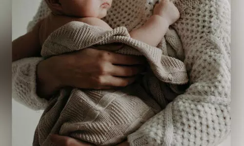 ഗ​ർ​ഭി​ണി​ക​ൾ​ക്കും പ്ര​സ​വാ​വ​ധി​യി​ലു​ള്ള അ​മ്മ​മാ​ർ​ക്കും തൊ​ഴി​ൽ സു​ര​ക്ഷ ഉ​റ​പ്പാ​ക്കാ​ൻ നി​ർ​ദേ​ശം