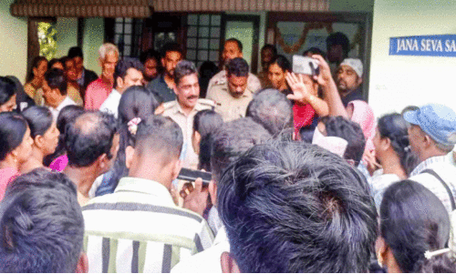 സൗജന്യ നിരക്കിൽ ഇരുചക്ര വാഹനം;   പറവൂരിൽ കിട്ടാനുള്ളത്​ 2200 പേർക്ക്