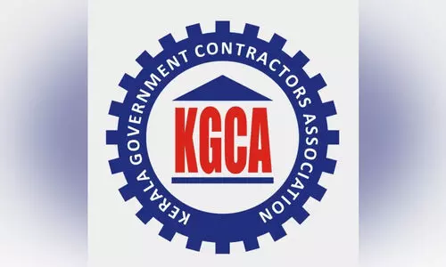 ബില്ലുകൾ അനധികൃതമായി തടഞ്ഞെന്ന്​ കരാറുകാരൻ