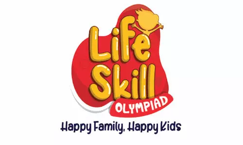 കു​ട്ടി​ക​ള​ല്ലേ.. എ​ല്ലാം പ​ഠി​ച്ചു വ​ള​ര​​ട്ടേ