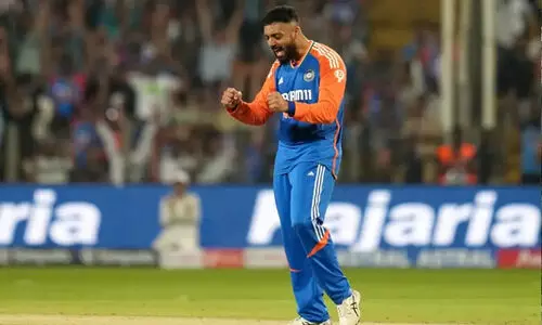 വരുൺ ചക്രവർത്തി ഇംഗ്ലണ്ടിനെതിരായ ഇന്ത്യൻ ഏകദിന ടീമിൽ