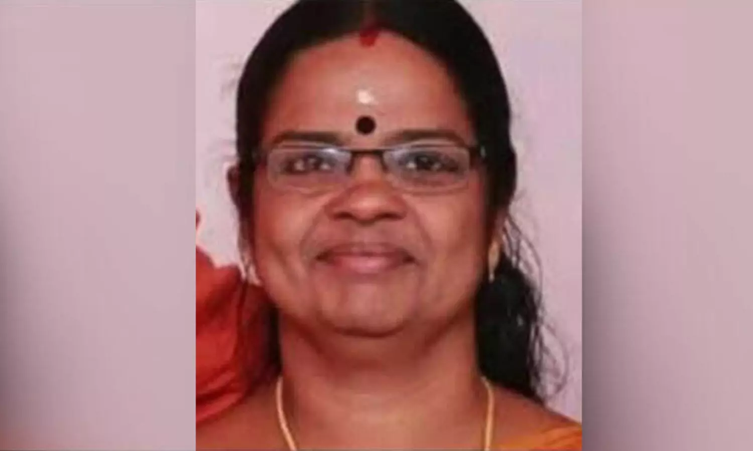 കാള കുത്തിവീഴ്ത്തിയ വീട്ടമ്മ ചികിത്സയിലിരിക്കെ മരിച്ചു