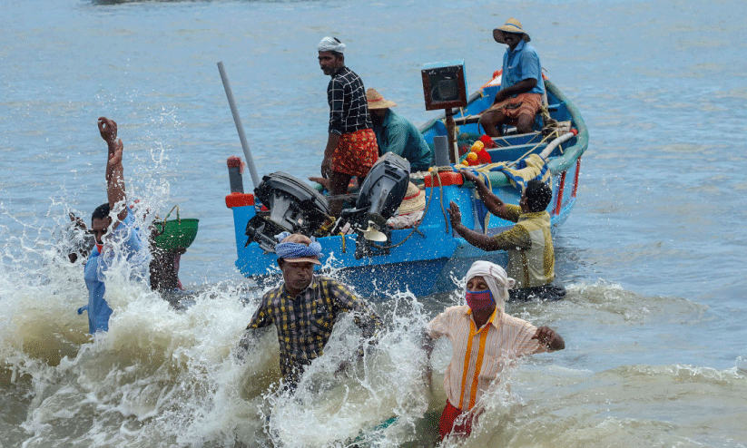 കടല് മുടിക്കാൻ ആരെയും അനുവദിക്കില്ല കടല് മുടിക്കാൻ ആരെയും അനുവദിക്കില്ല