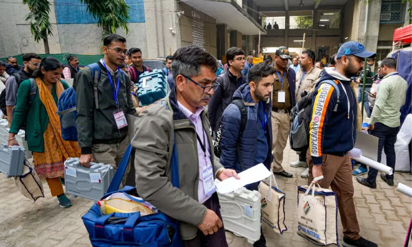ഡൽഹി തെരഞ്ഞെടുപ്പ്; എല്ലാ കണ്ണുകളും മൂന്നിടത്തേക്ക്