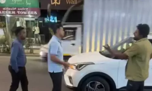 രാഹുൽ ദ്രാവിഡിന്റെ കാറിൽ ഓട്ടോയിടിച്ചു; റോഡിലെ തർക്കം വൈറൽ -വിഡിയോ
