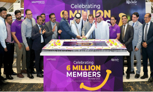 60 ലക്ഷം ഹാപ്പിനസ് അംഗങ്ങൾ; ആഘോഷമാക്കി ലുലു 60 ലക്ഷം ഹാപ്പിനസ് അംഗങ്ങൾ; ആഘോഷമാക്കി ലുലു