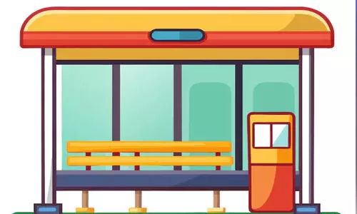 പുതിയതെരുവിലെ ഗതാഗത പരിഷ്കരണം തുടരും; പരാതിക്കിടയായ ബസ് സ്റ്റോപ്​ മാറ്റി സ്ഥാപിക്കാൻ തീരുമാനം