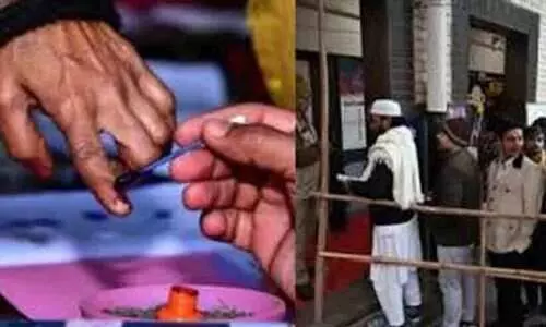 ഡൽഹിയിൽ വോട്ടെടുപ്പ് മന്ദഗതിയിൽ; സ്ത്രീകൾക്ക് ബി.ജെ.പി പണം നൽകിയെന്ന് എ.എ.പി