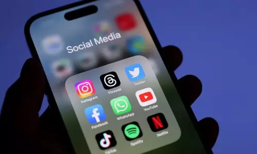 social media 9809080 social media 9809080