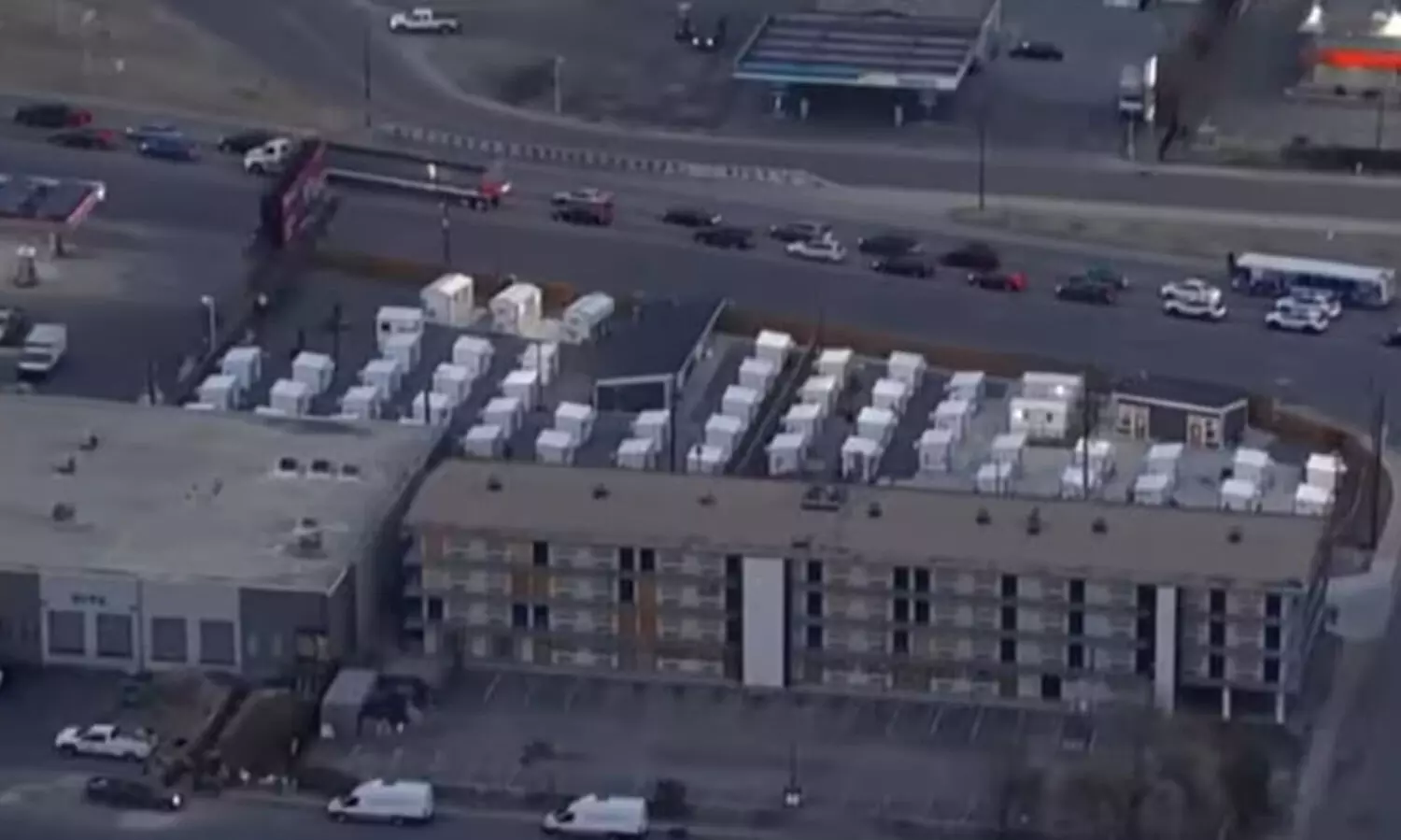 75 കോടിയുടെ ഹോട്ടലിന് വെറും 875 രൂപ; നിബന്ധനകൾ വിചിത്രം, ഇടപാട് വൈറലാകുന്നു