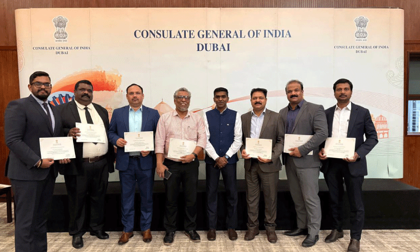 പിൽസ് അഭിഭാഷകർക്ക് കോൺസുലേറ്റിന്റെ ആദരം പിൽസ് അഭിഭാഷകർക്ക് കോൺസുലേറ്റിന്റെ ആദരം