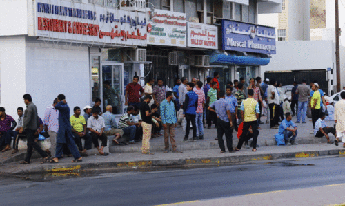 വ​ർ​ക്ക് പെ​ര്‍മി​റ്റ് കാ​ലാ​വ​ധി ക​ഴി​ഞ്ഞ പ്ര​വാ​സി​ക​ള്‍ക്ക് പി​ഴ​ക​ളി​ല്ലാ​തെ ക​രാ​ര്‍ പു​തു​ക്കാം