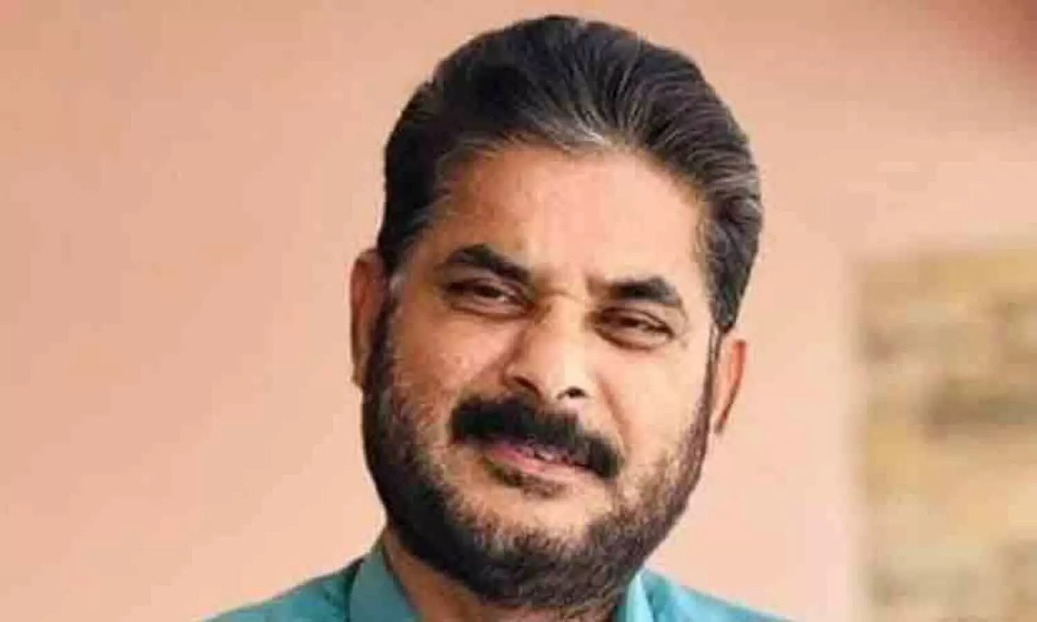 ഒമാനിലെ സാമൂഹ്യപ്രവർത്തകനായിരുന്ന  തൃശൂർ സ്വദേശി കുവൈത്തിൽ നിര്യാതനായി