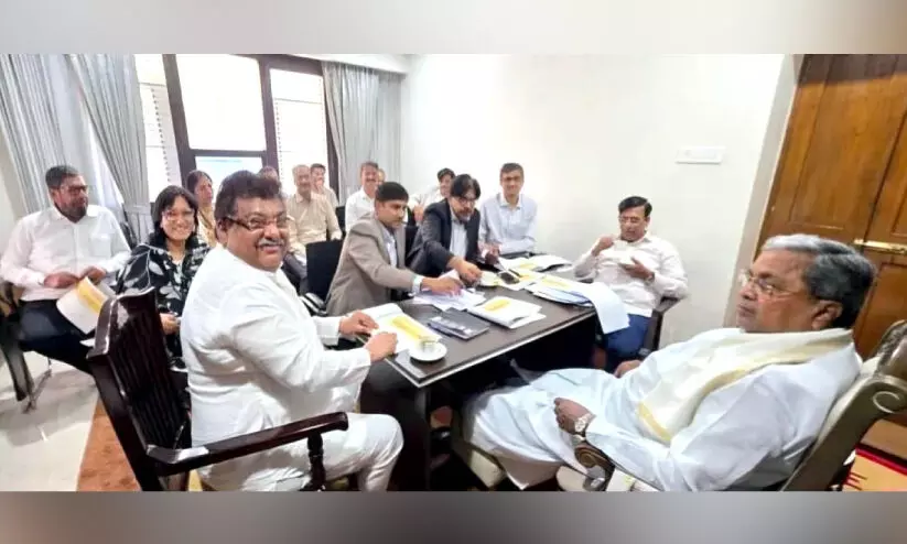 സി​ദ്ധ​രാ​മ​യ്യ​ക്കി​ത് 16ാം ബ​ജ​റ്റ്; പ്രീ​ബ​ജ​റ്റ് യോ​ഗ​ങ്ങ​ൾ തു​ട​ങ്ങി