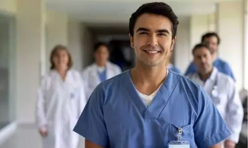യു.എ.ഇയിലേക്ക് സ്റ്റാഫ് നഴ്സ് റിക്രൂട്ട്മെന്റ്; നൂറിലേറെ ഒഴിവുകള്‍, അവസരം പുരുഷന്മാർക്ക്