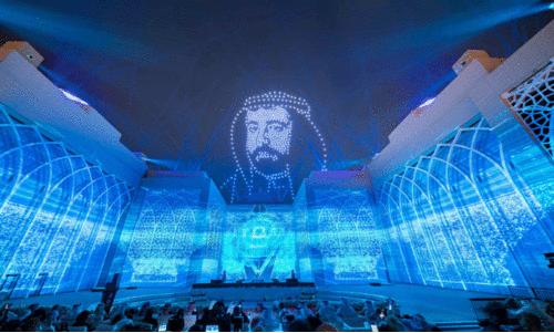 ഷാ​ർ​ജ ലൈ​റ്റ്​ ഫെ​സ്റ്റി​വ​ലി​ന്​ വ​ർ​ണാ​ഭ​മാ​യ തു​ട​ക്കം