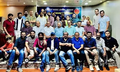 തബലിസ്റ്റ് ഷാജഹാൻ ബാബുവിന് സംഗീതസാന്ദ്രമായ യാത്രയയപ്പൊരുക്കി കാലിക്കറ്റ് മ്യൂസിക് ലവേഴ്സ്