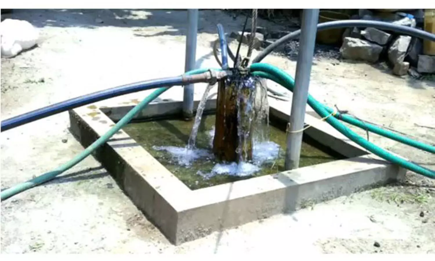 ആലപ്പുഴ കുഴൽ കിണർ നിർമാണം: സർക്കാരിനുണ്ടായ നഷ്ടം ഹൈഡ്രോജിയോളജിസ്റ്റിൽ നിന്ന് തിരിച്ച് പിടിക്കണെന്ന് റിപ്പോർട്ട്