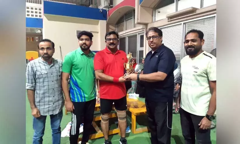 ചാവക്കാട് അസോസിയേഷൻ ബാഡ്മിന്റൺ ടൂർണമെന്റ് സംഘടിപ്പിച്ചു ചാവക്കാട് അസോസിയേഷൻ ബാഡ്മിന്റൺ ടൂർണമെന്റ് സംഘടിപ്പിച്ചു