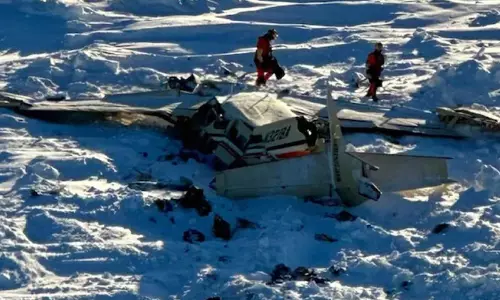 അലാസ്കയിൽ നിന്ന് കാണാതായ വിമാനം കടലിൽ തകർന്ന നിലയിൽ; മുഴുവൻ യാത്രക്കാരും മരിച്ചു
