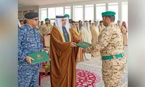 ബി.​ഡി.​എ​ഫ് 57ാം വാ​ർ​ഷി​കം; പ്ര​തി​രോ​ധ സേ​നാം​ഗ​ങ്ങ​ൾ​ക്കാ​യു​ള്ള വീ​ടു​ക​ൾ സ​മ​ർ​പ്പി​ച്ച് കി​രീ​ടാ​വ​കാ​ശി