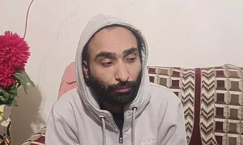 ‘കൈയാമം വെച്ച് സൈനിക വിമാനത്തിൽ കൊണ്ടുവരുന്നതിന് പകരം മാന്യമായി നാടുകടത്താമായിരുന്നു’ -കുടിയിറക്കപ്പെട്ട യുവാവ്