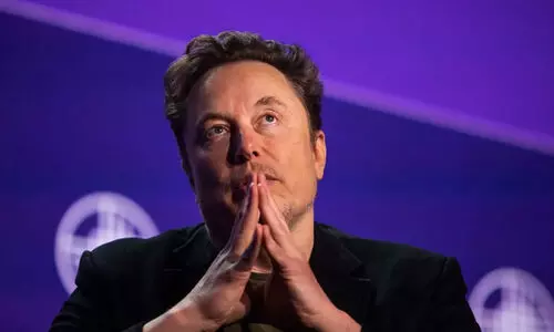 മസ്കിന്‍റെ ടീമിന് രഹസ്യവിവരങ്ങൾ നൽകരുതെന്ന് കോടതി