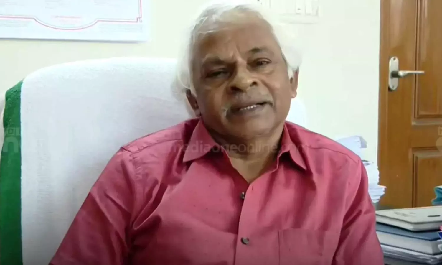 മുനമ്പം കമീഷൻ അട്ടിമറിക്കാനാണോ എന്നറിയില്ല, വിവരം പോലും തിരക്കാതെ എഫ്.ഐ.ആറിട്ടു; പൊലീസിനെതിരെ ജസ്റ്റിസ് സി.എൻ രാമചന്ദ്രൻ നായർ