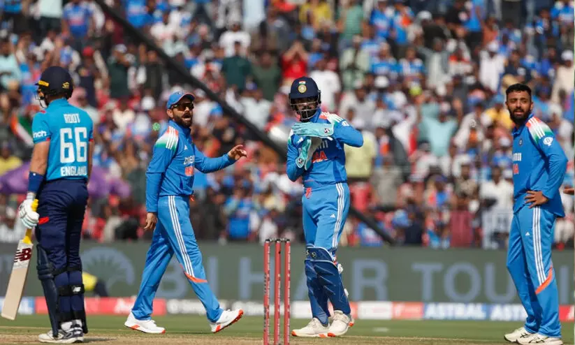 ഡക്കറ്റിനും റൂട്ടിനും അർധ സെഞ്ച്വറി; കട്ടക്ക് ഏകദിനത്തിൽ ഇന്ത്യക്ക് 305 റൺസ് വിജയലക്ഷ്യം