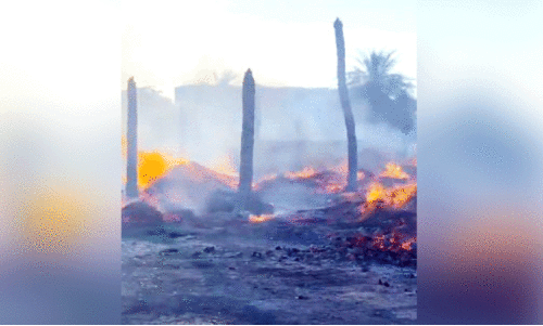 മ​ബേ​ല​യി​ൽ കൃ​ഷി​യി​ട​ത്തി​ന് തീപി​ടി​ച്ചു