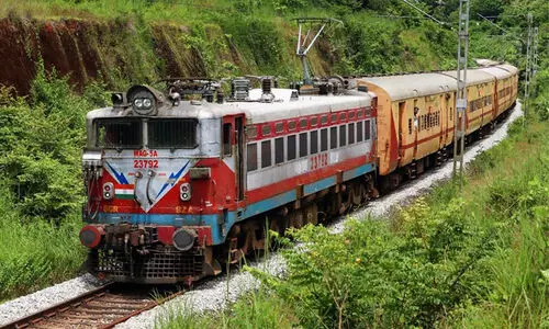 നൂ​ത​ന കോ​ച്ചു​ക​ളു​മാ​യി മ​ത്സ്യ​ഗ​ന്ധ എ​ക്സ്പ്ര​സ് 17ന്