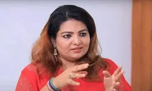 ചേട്ടാ ബീഫ് കഴിച്ചാൽ എനിക്കും ഇറങ്ങും; സിനിമ സെറ്റിലെ വിവേചനത്തെ കുറിച്ച് സാന്ദ്ര തോമസ്