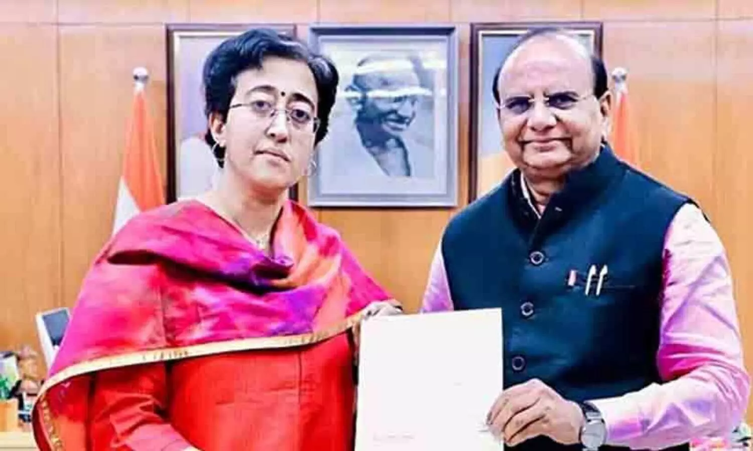 Atishi, VK Saxena