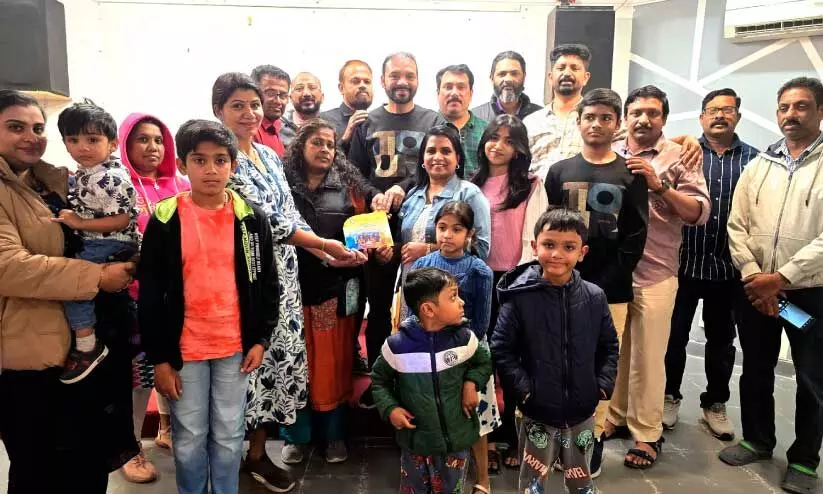 ആ​ൻ​സ​ൻ പ​ത്രോ​സി​നും ലി​സ്റ്റി ആ​ന്‍സ​നും യാ​ത്ര​യ​യ​പ്പ് ന​ൽ​കി