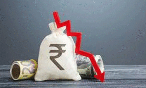 രൂപയുടെ വീഴ്ച  നേട്ടമാക്കി പ്രവാസികൾ