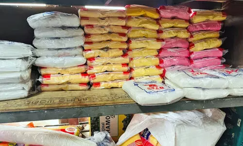 ഒന്നര ക്വിന്റൽ നിരോധിത പ്ലാസ്റ്റിക് പിടികൂടി