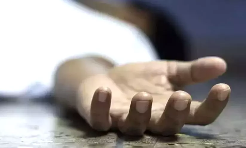 dead body 9878979 dead body 9878979