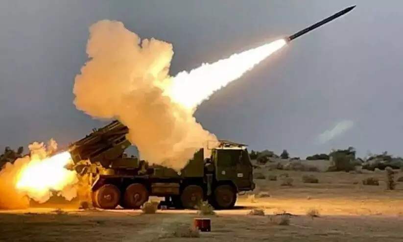 ഇന്ത്യയുടെ പിനാക റോക്കറ്റ് ലോഞ്ചർ വാങ്ങാനൊരുങ്ങി ഫ്രാൻസ്; വമ്പൻ പ്രതിരോധ കരാർ തയാറാകുന്നുവെന്ന് റിപ്പോർട്ട്