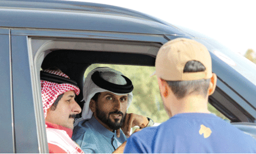 റോ​യ​ൽ എ​ൻ​ഡു​റ​ൻ​സ് ടീ​മി​ന്‍റെ പ​രി​ശീ​ല​നം നേ​രി​ട്ട് കാ​ണാ​നെ​ത്തി ശൈ​ഖ് നാ​സ​ർ